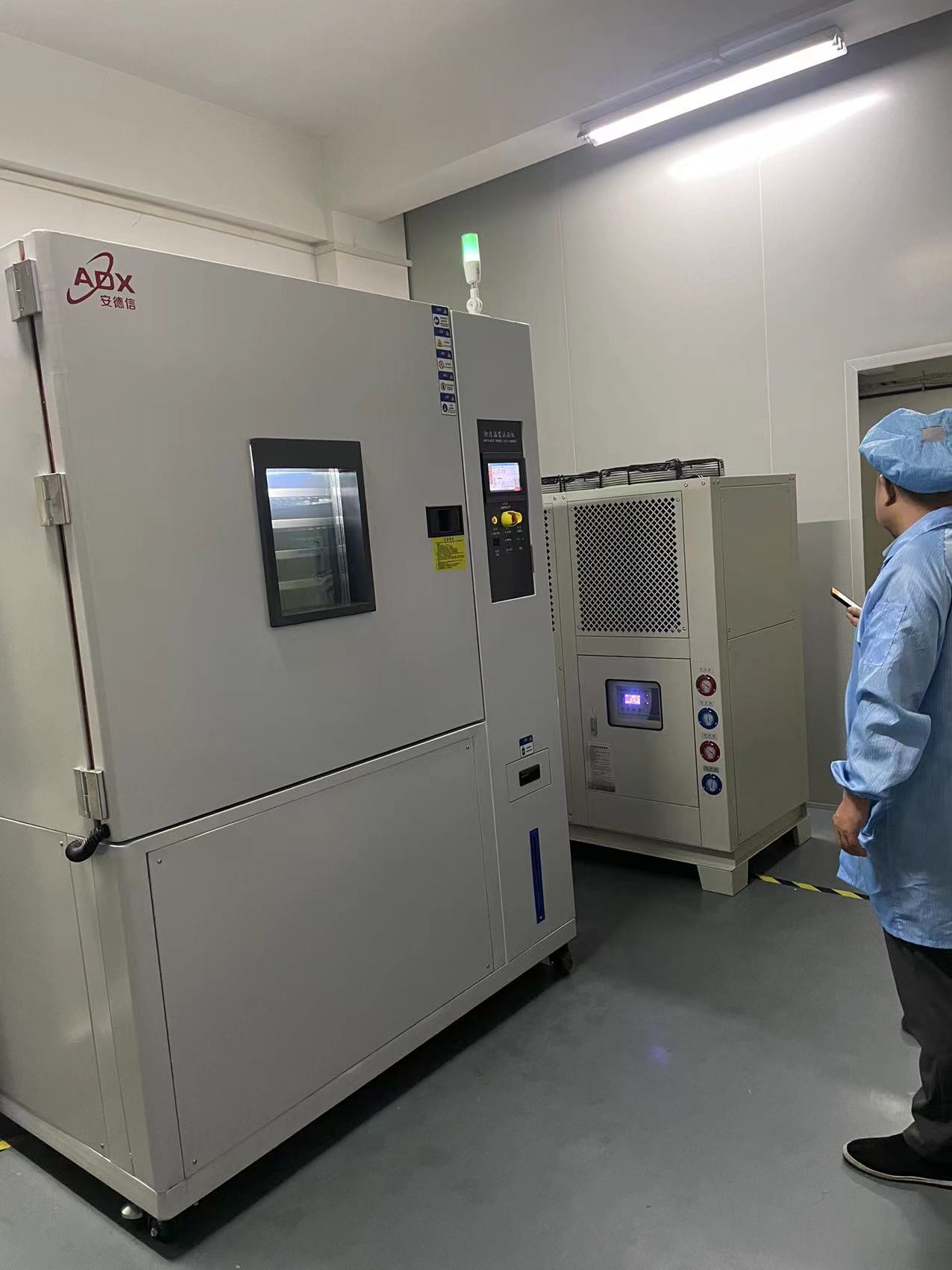 光器件小型溫循箱成功交付，助力光通信行業(yè)再升級